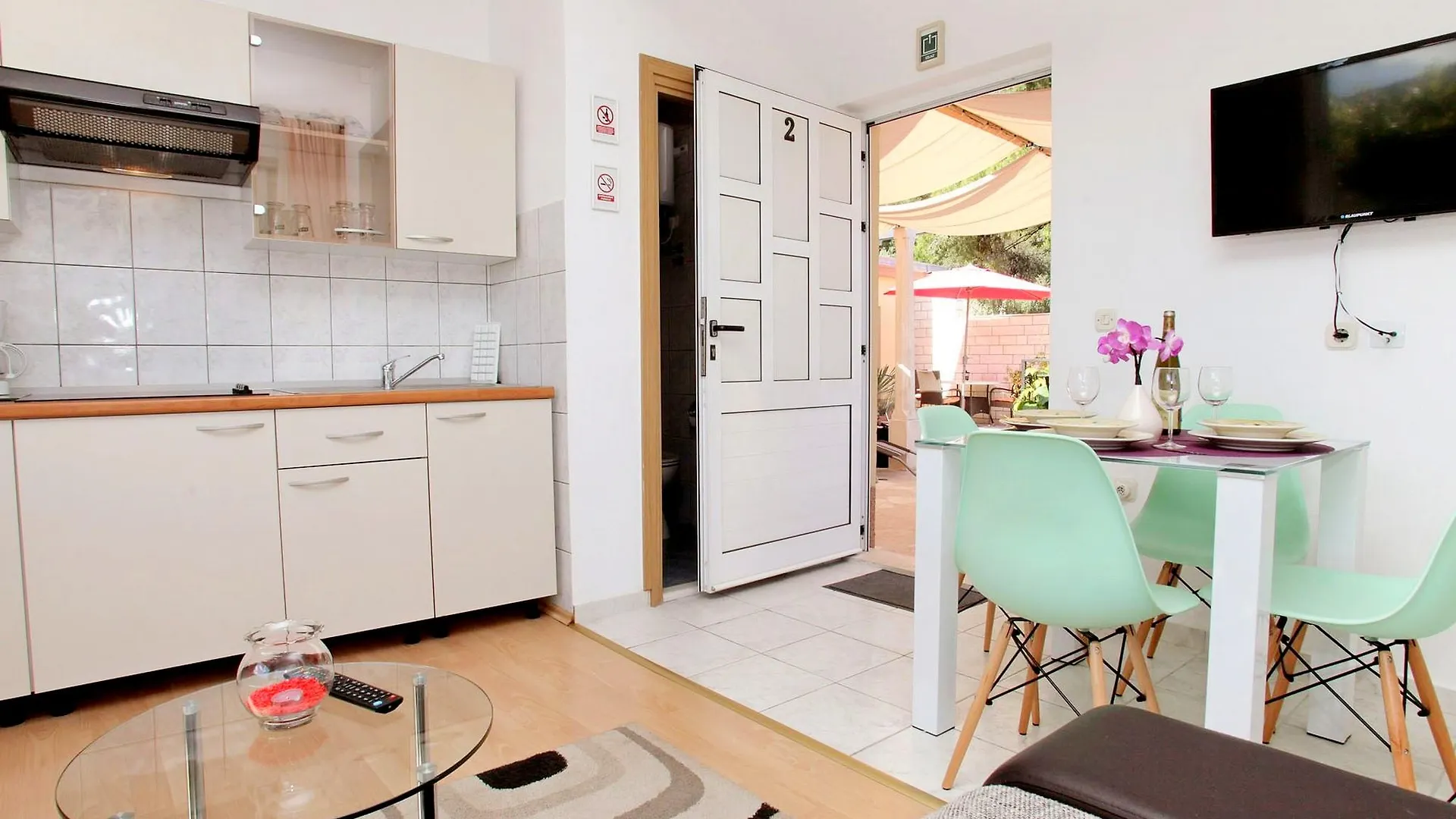 Apartments Jozo تروغير