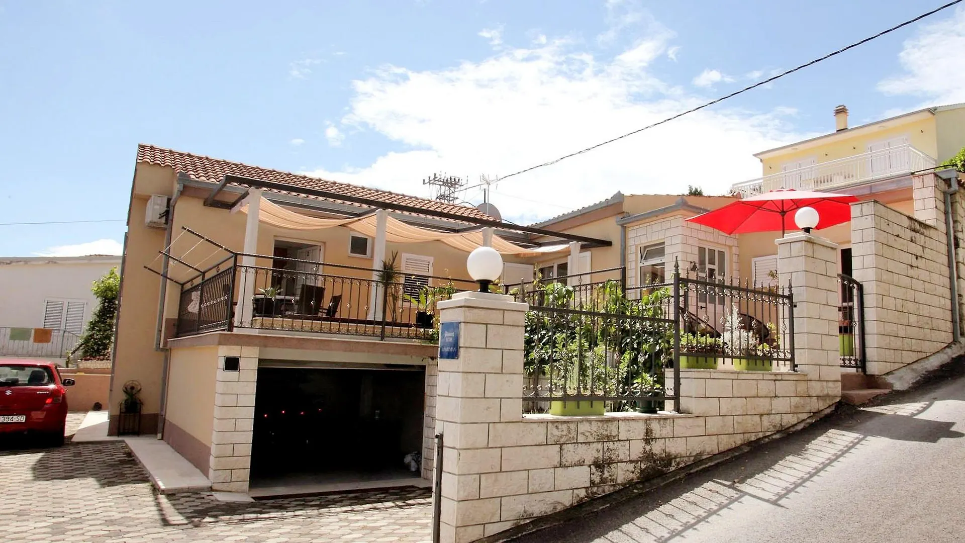 Apartments Jozo تروغير