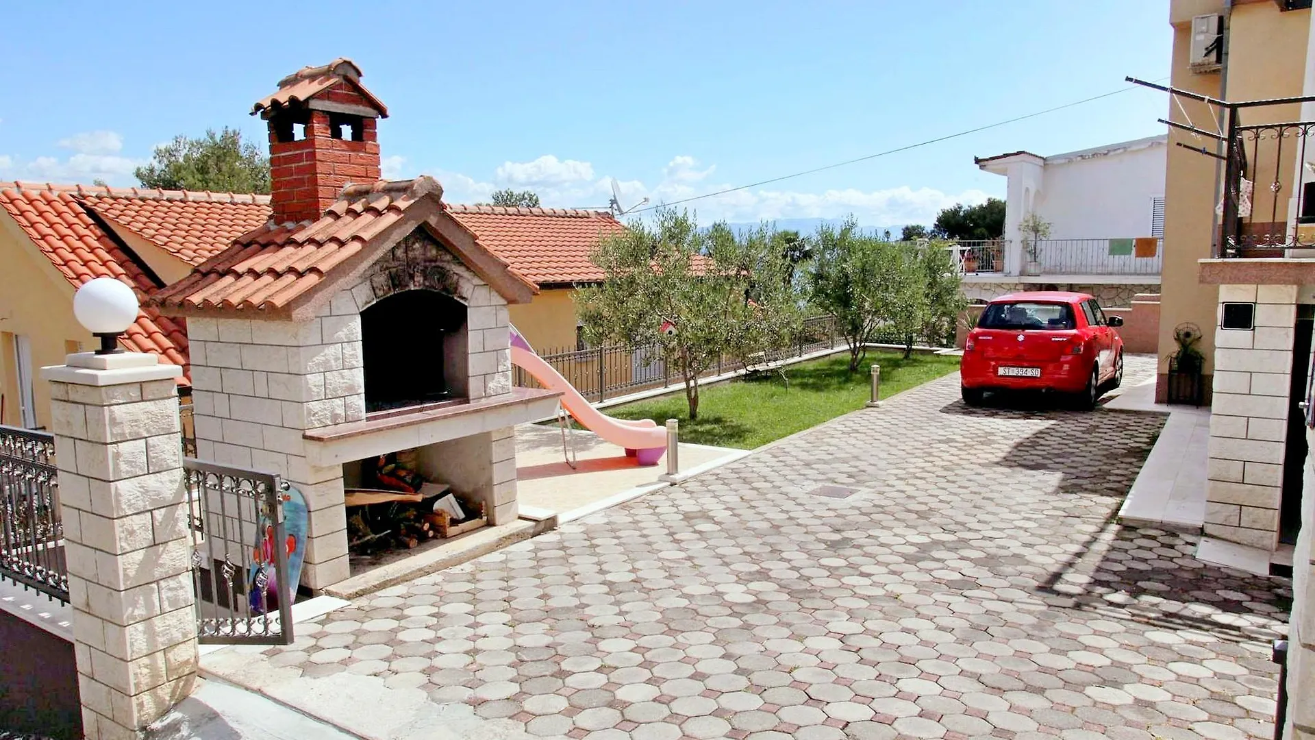 Apartments Jozo تروغير